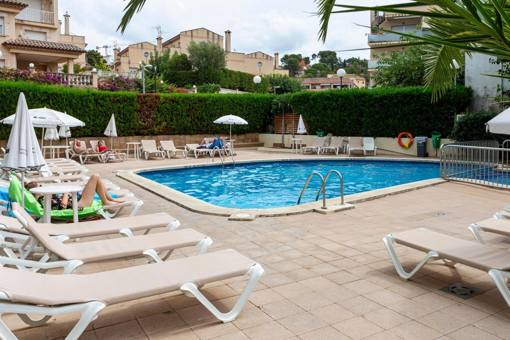Medplaya Aparthotel Esmeraldas Tossa de Mar Kültér fotó